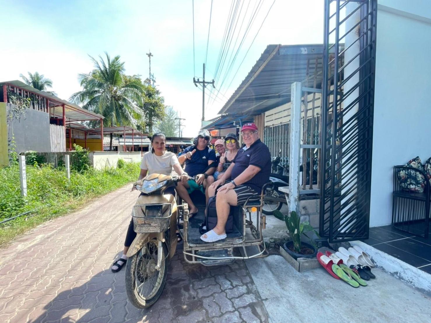 Mook Boonchu Hotel Ko Muk Extérieur photo